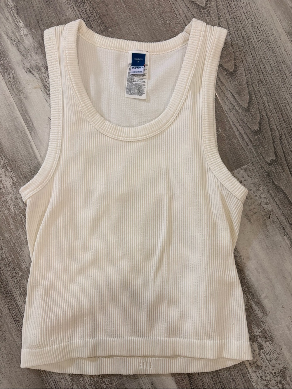 Old navy seamless Women's Ribbed Tank Top in Cream